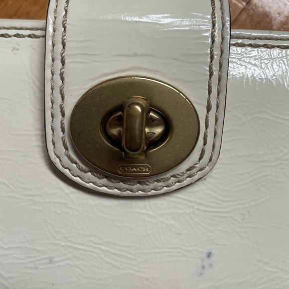 Coach patent white wallet - Picture 5 of 6